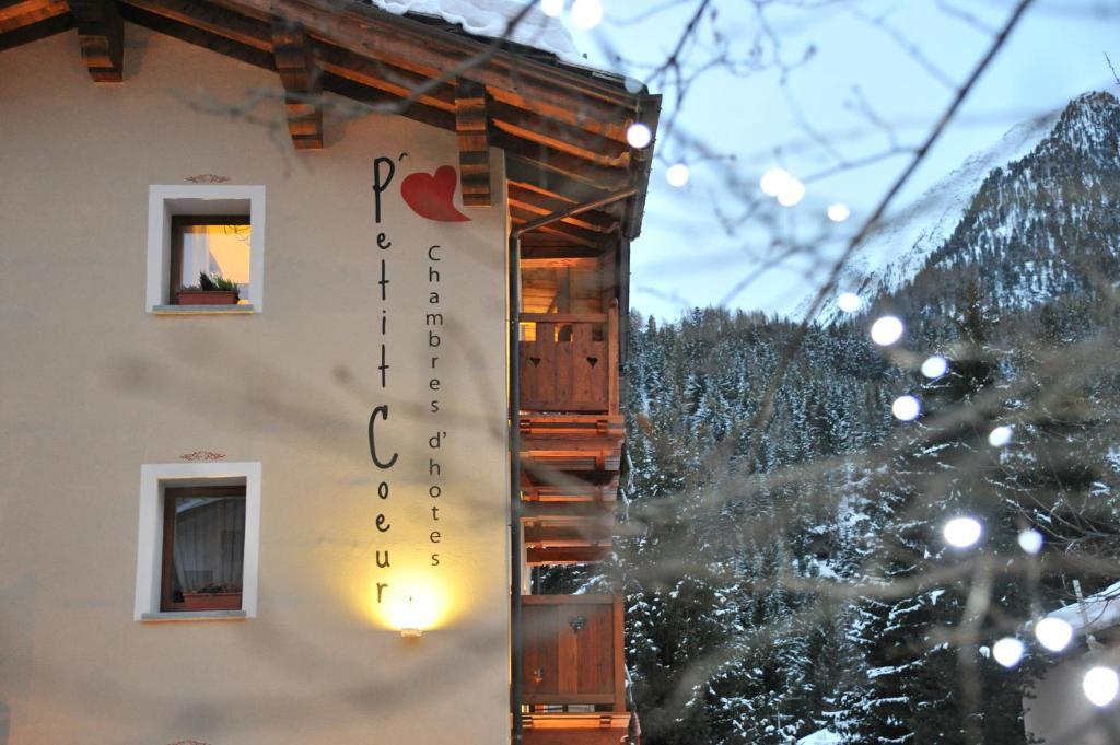 Affittacamere Petit Coeur Champoluc Esterno foto